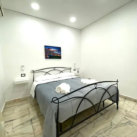 Apartament Castellano Neapol
