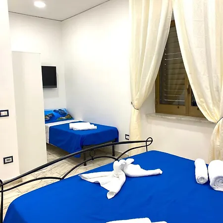 Castellano Apartament Neapol