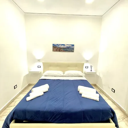 Castellano Apartament Neapol