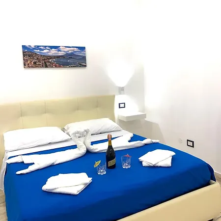 Castellano Apartament Neapol